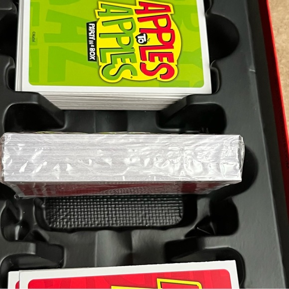 Apples to Apples Party in a Box Card Game. Family game night - Picture 3 of 6